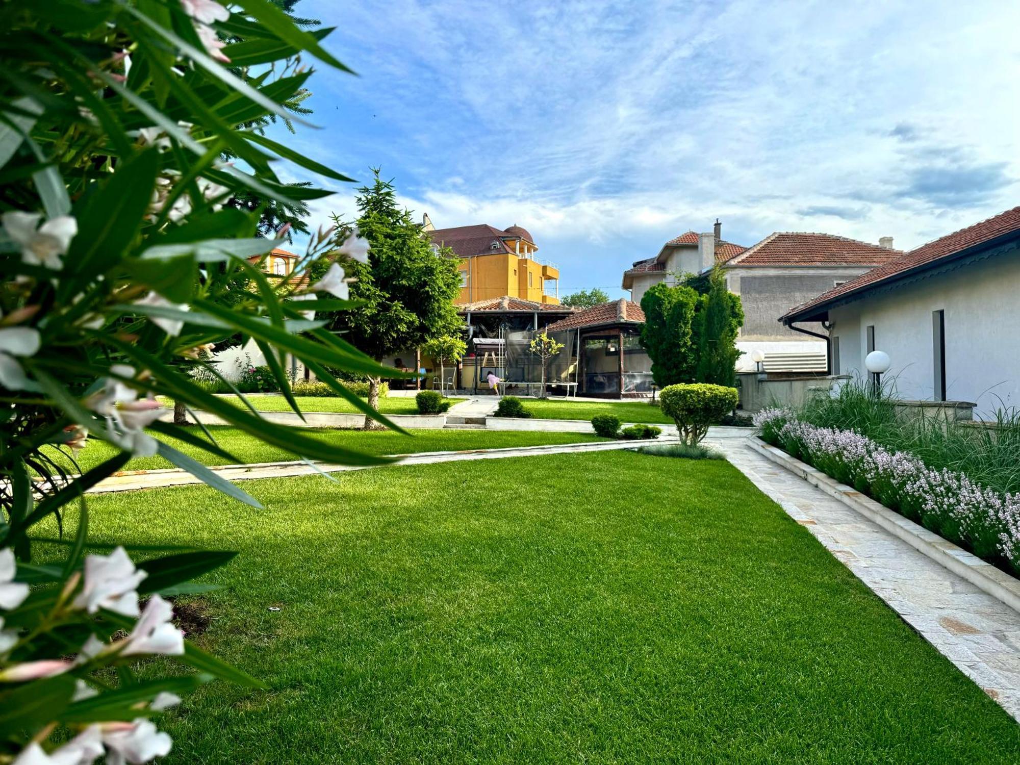Apartment Elvira เชอร์โนโมเรทส์ ภายนอก รูปภาพ