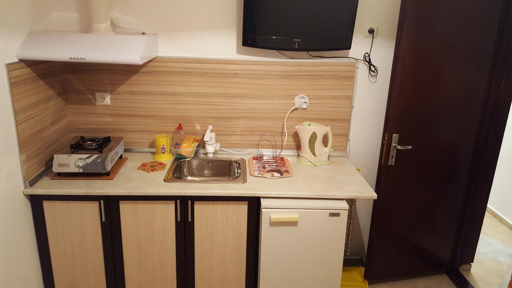 Apartment Elvira เชอร์โนโมเรทส์ ภายนอก รูปภาพ
