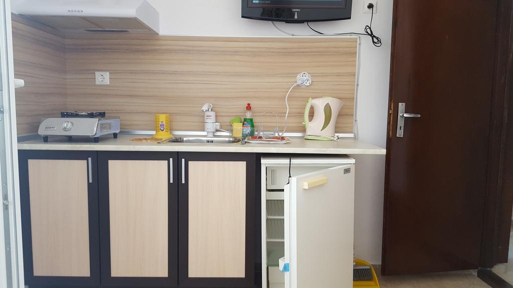 Apartment Elvira เชอร์โนโมเรทส์ ภายนอก รูปภาพ